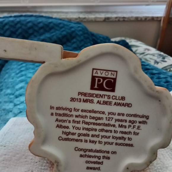 Mrs Albee figurine - Picture 2 of 2